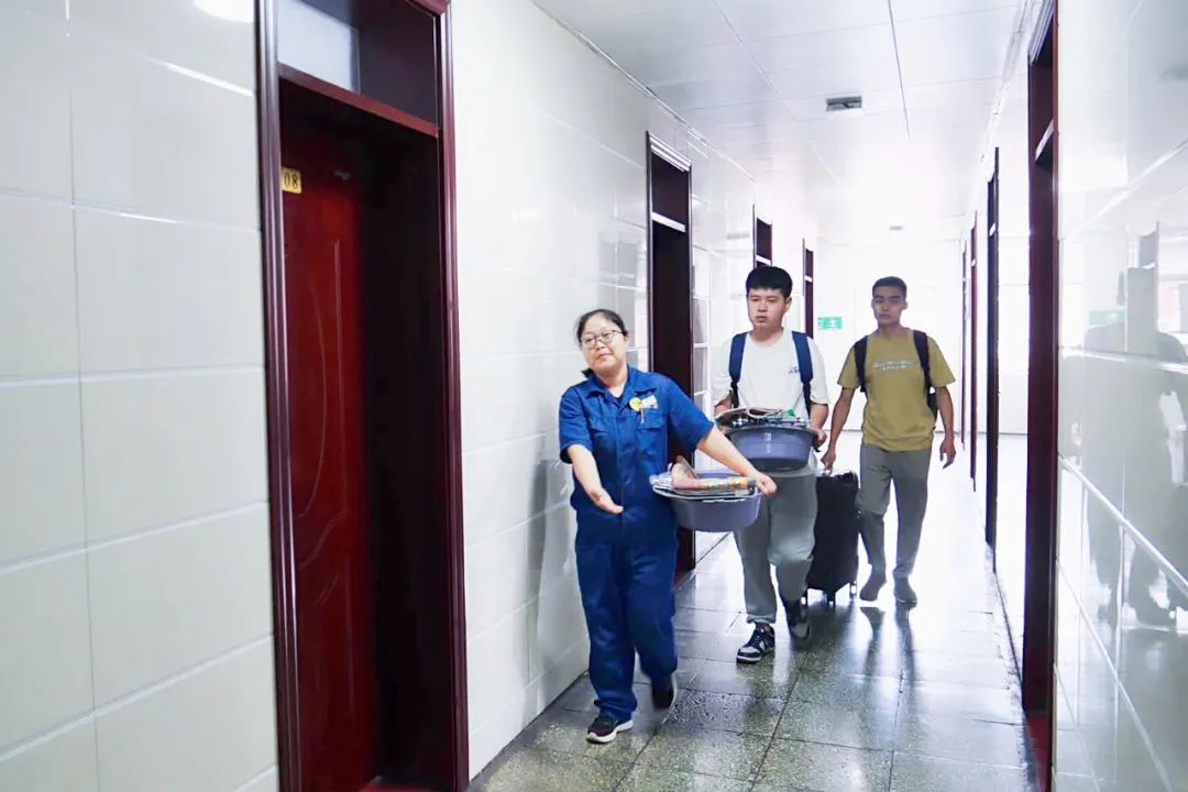 筑夢鋼鐵 一起向未來 ——龍鋼公司2022年新入職大學生迎新側(cè)記